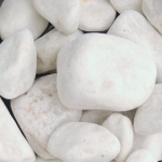 Longrake Spar White Cobbles 40-90mm 20kg